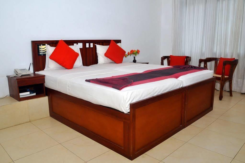 Hotel Lanka Super Corals Hikkaduwa Kültér fotó